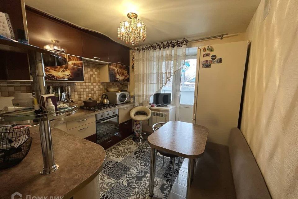 Продаётся 3-комнатная квартира, 62.9 м²