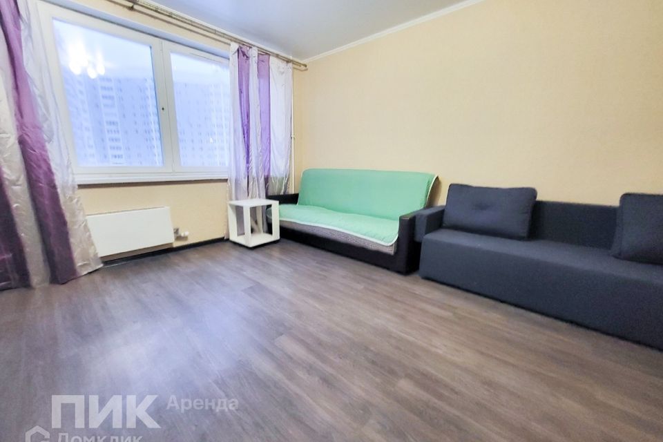 Сдаётся 2-комнатная квартира, 55.6 м²