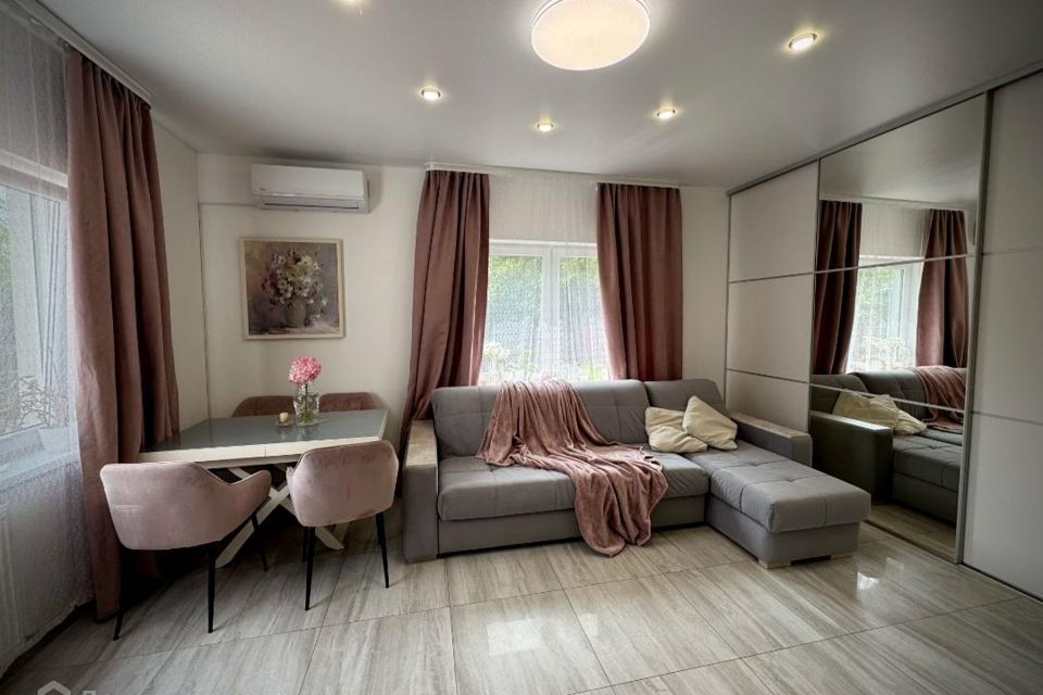 Продаётся 3-комнатная квартира, 103.2 м²