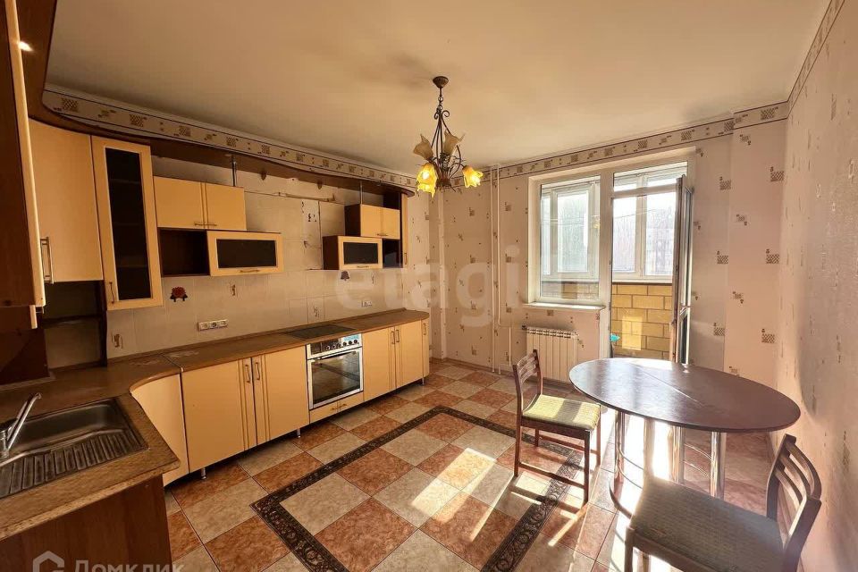 Продаётся 2-комнатная квартира, 96.7 м²