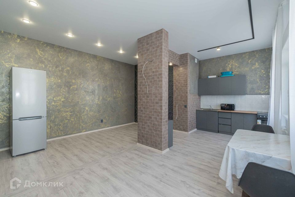 Продаётся 2-комнатная квартира, 63.8 м²