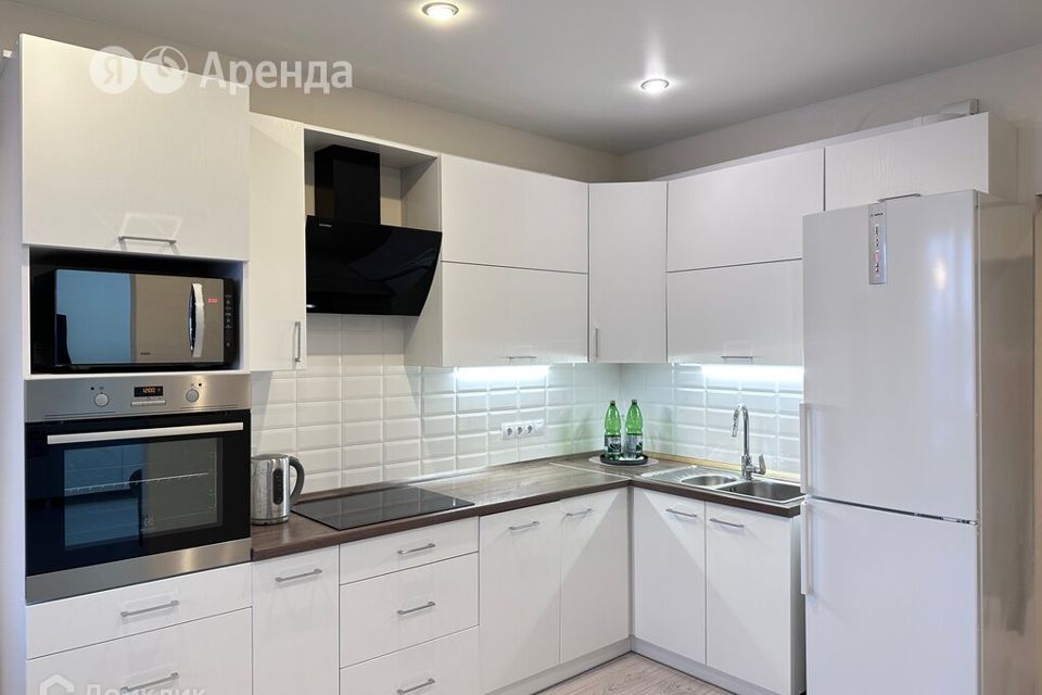 Сдаётся 2-комнатная квартира, 66 м²