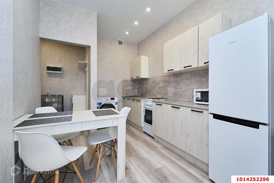 Продаётся 1-комнатная квартира, 32 м²
