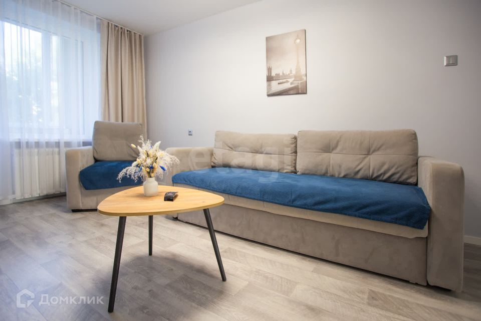 Продаётся 3-комнатная квартира, 59.3 м²