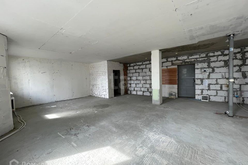 Продаётся 3-комнатная квартира, 100 м²