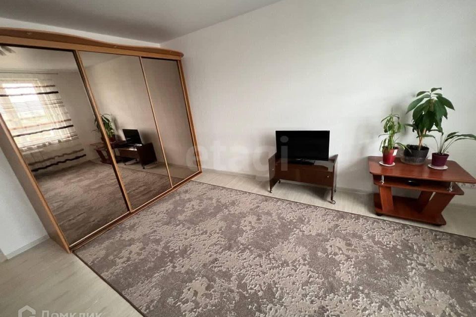 Продаётся 2-комнатная квартира, 57.8 м²