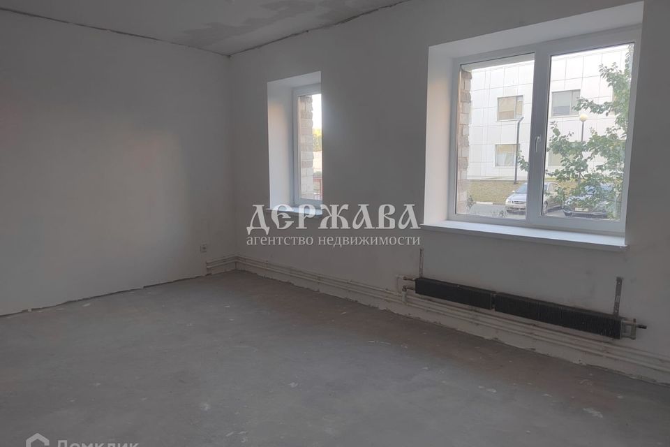 Продаётся 2-комнатная квартира, 63.8 м²