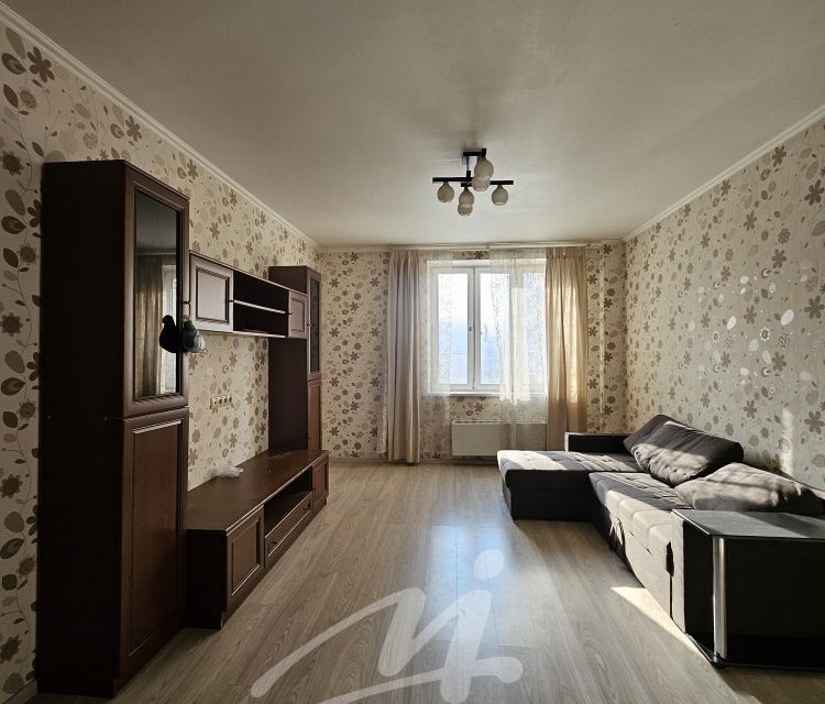 Продаётся 1-комнатная квартира, 49 м²