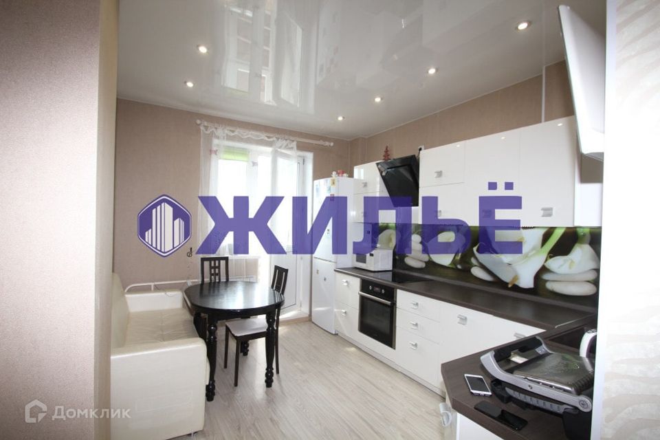 Продаётся 2-комнатная квартира, 56.7 м²