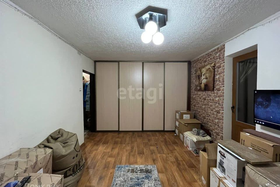 Продаётся 1-комнатная квартира, 35.9 м²