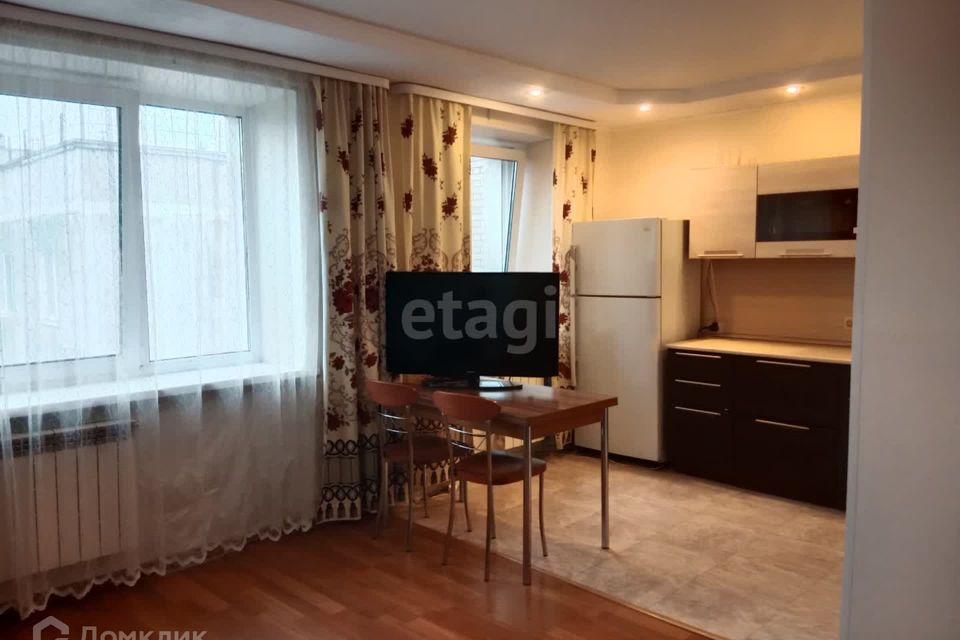 Продаётся 3-комнатная квартира, 60.3 м²