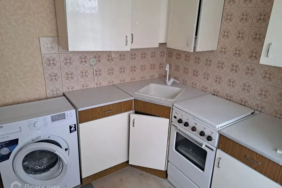 Сдаётся 2-комнатная квартира, 56 м²