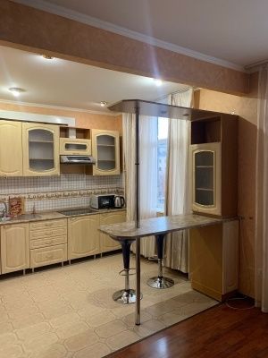 Сдаётся 2-комнатная квартира, 65 м²