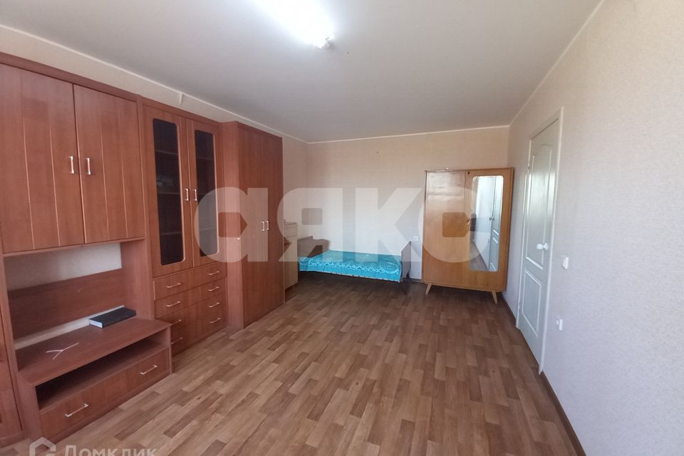 Продаётся 1-комнатная квартира, 37.8 м²