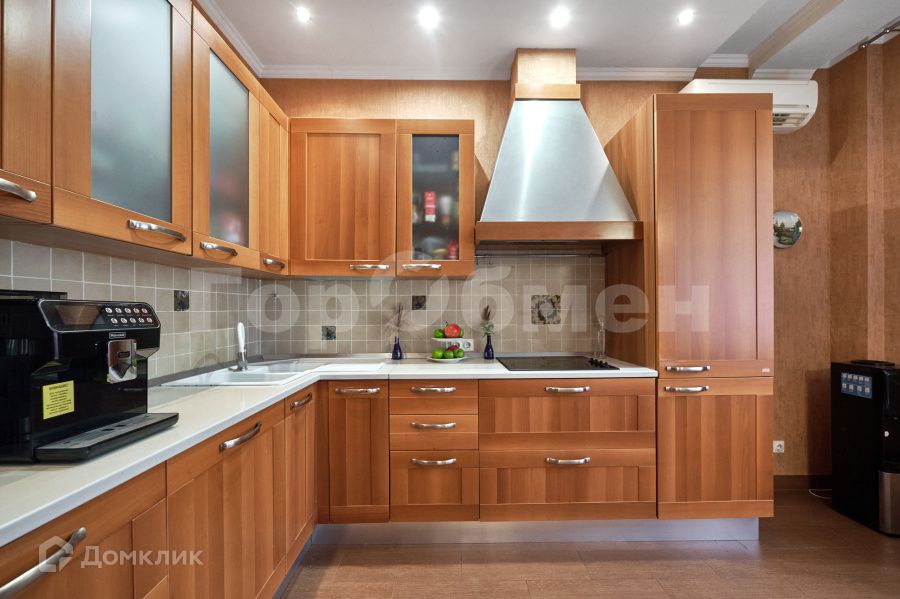 Продаётся 3-комнатная квартира, 107 м²