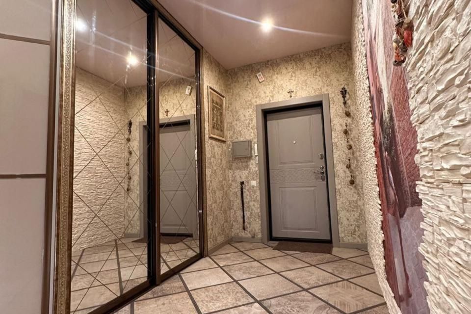 Продаётся 2-комнатная квартира, 73.8 м²