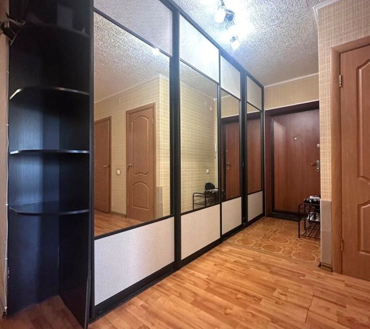 Продаётся 2-комнатная квартира, 57 м²