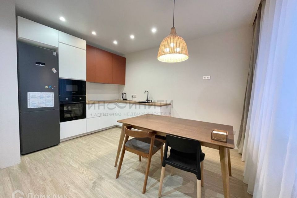 Продаётся 2-комнатная квартира, 68.6 м²