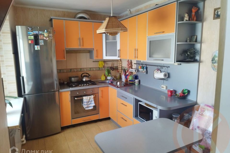 Продаётся 3-комнатная квартира, 64.2 м²