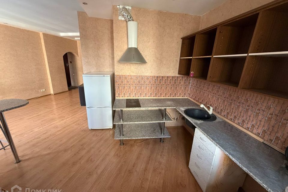 Продаётся 2-комнатная квартира, 56.8 м²