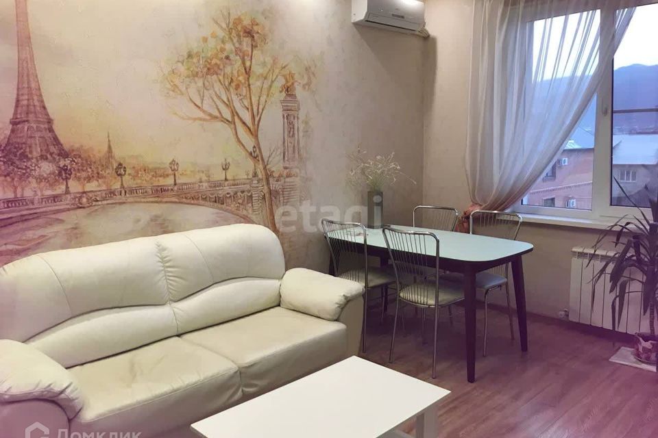 Продаётся 1-комнатная квартира, 38.5 м²