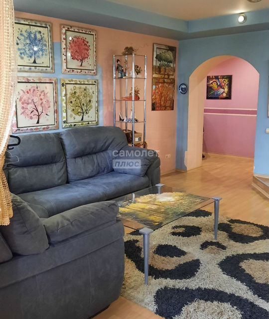 Продаётся 3-комнатная квартира, 82 м²