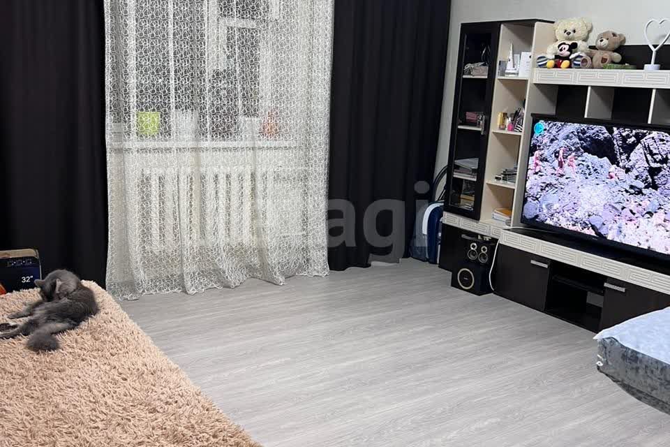Продаётся 1-комнатная квартира, 43.6 м²