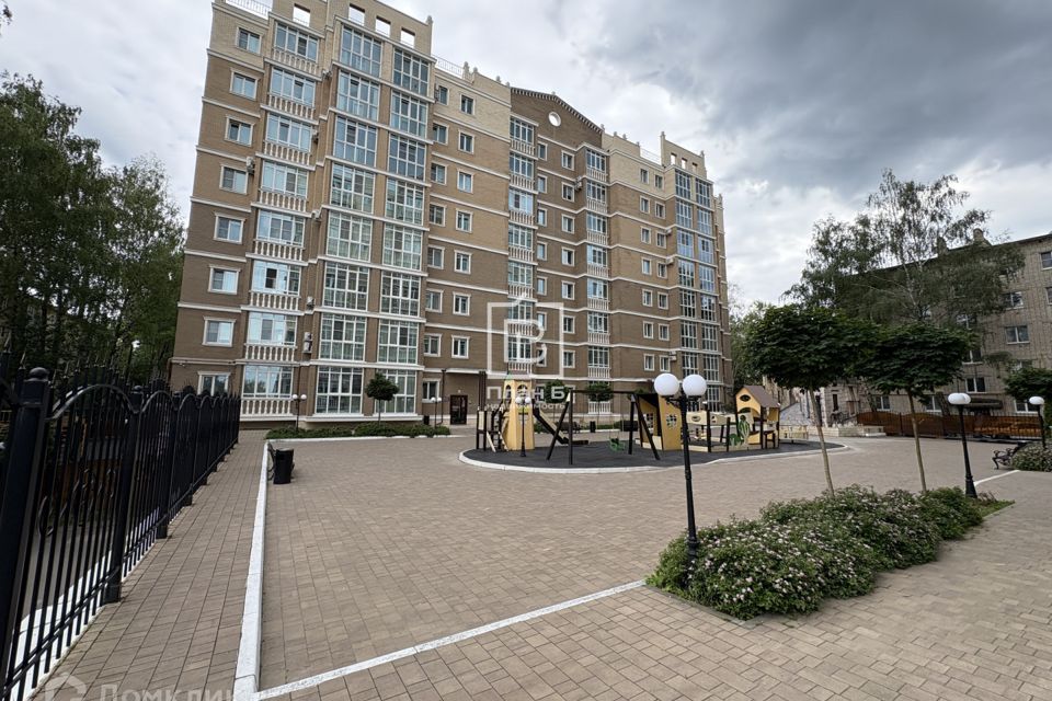 Продаётся 1-комнатная квартира, 43.7 м²