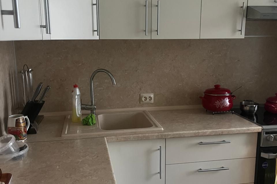 Продаётся 3-комнатная квартира, 60 м²