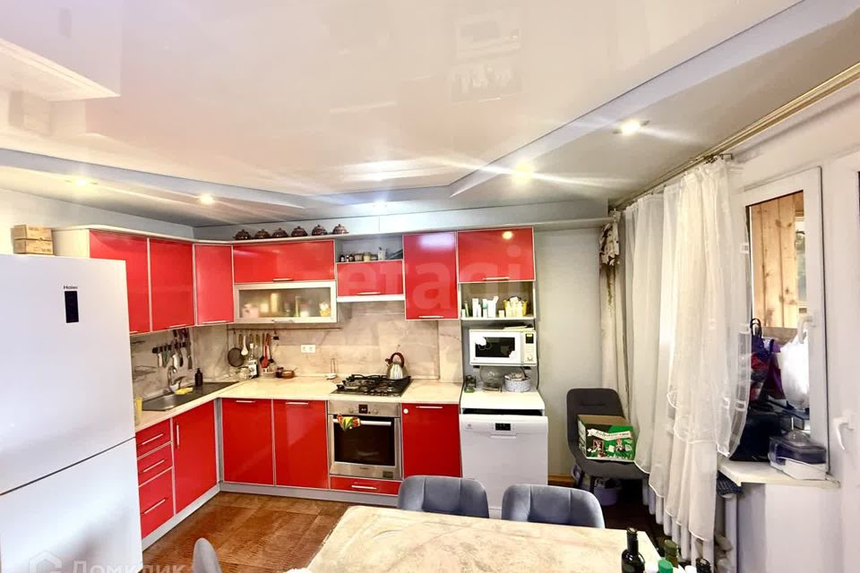 Продаётся 3-комнатная квартира, 69.1 м²