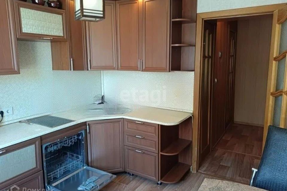 Продаётся 2-комнатная квартира, 57.2 м²