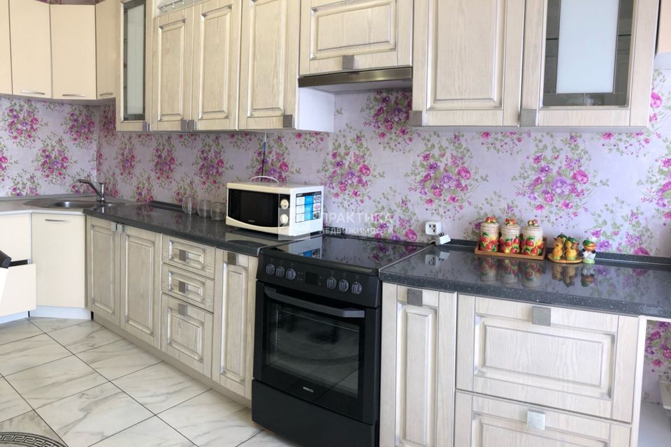 Сдаётся 3-комнатная квартира, 91.5 м²