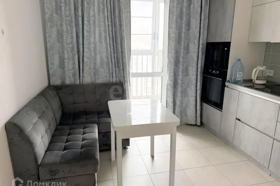 Продаётся 1-комнатная квартира, 41.1 м²