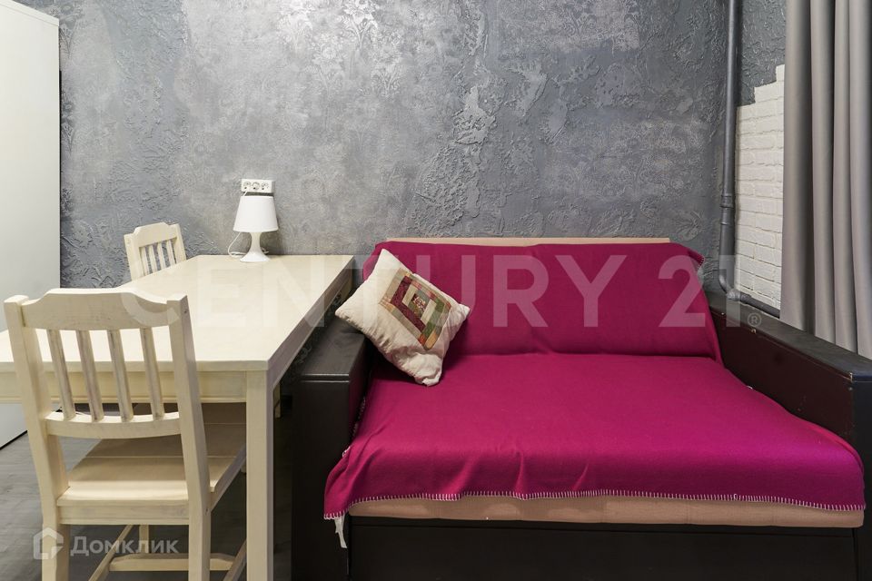 Продаётся комната в 10-комн. квартире, 12.8 м²