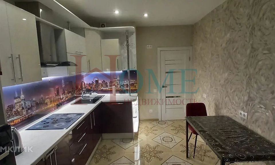 Сдаётся 1-комнатная квартира, 47 м²