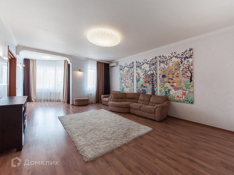 Сдаётся 4-комнатная квартира, 170 м²