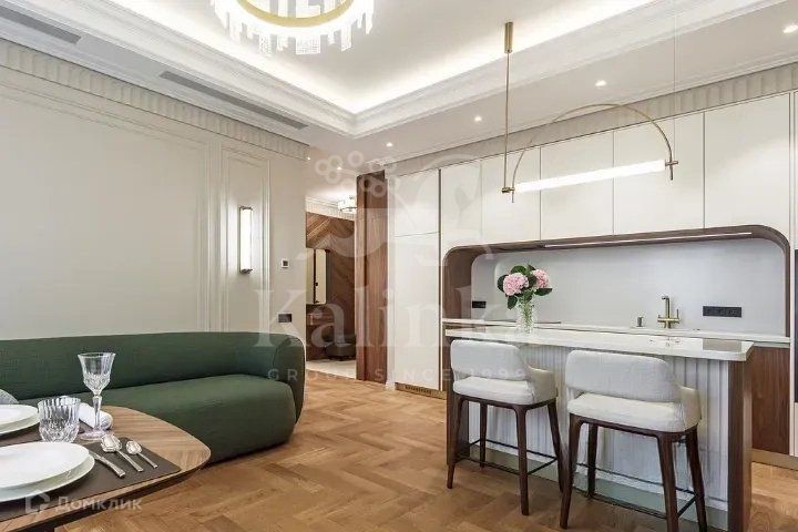 Продаётся 3-комнатная квартира, 100 м²