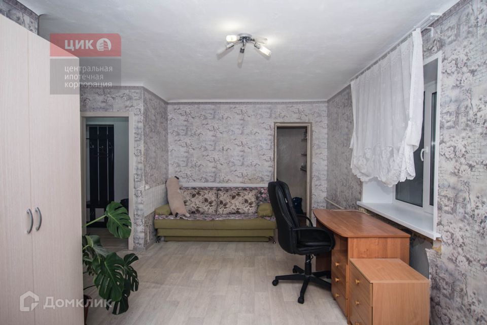 Продаётся 1-комнатная квартира, 32 м²