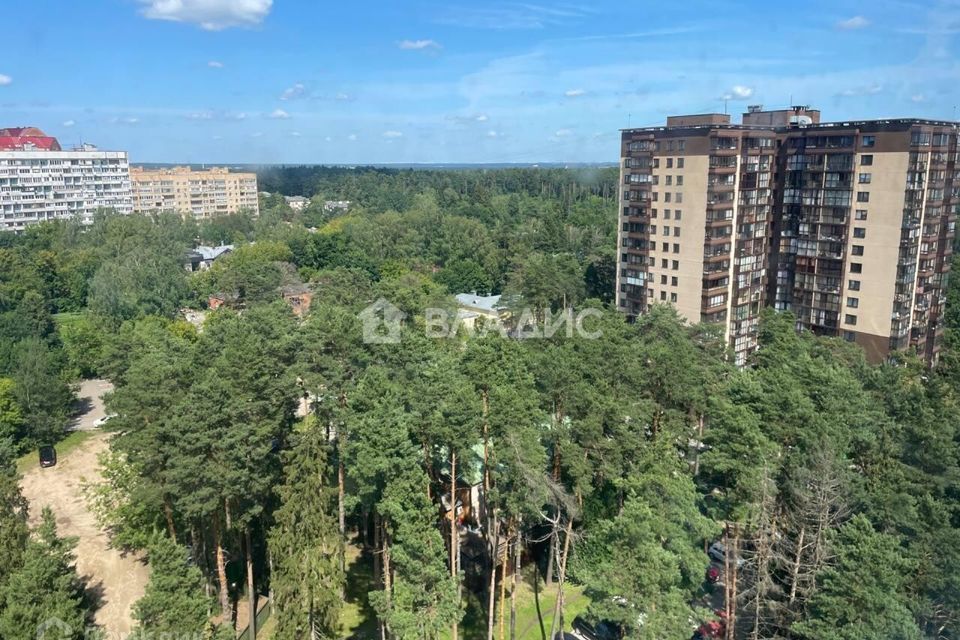 Продаётся 2-комнатная квартира, 66.8 м²