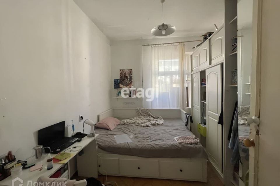 Продаётся 3-комнатная квартира, 69.8 м²