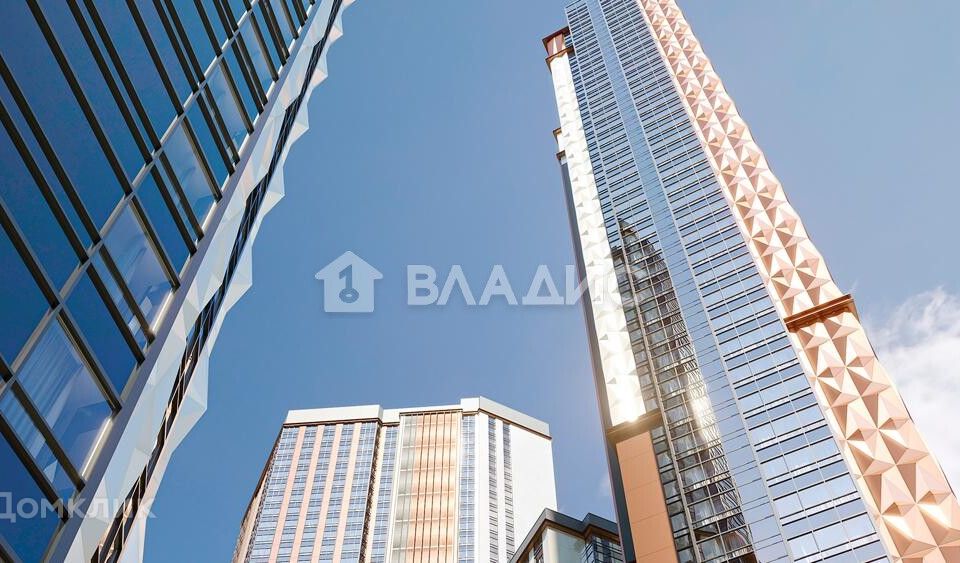 Продаётся 4-комнатная квартира, 125.5 м²