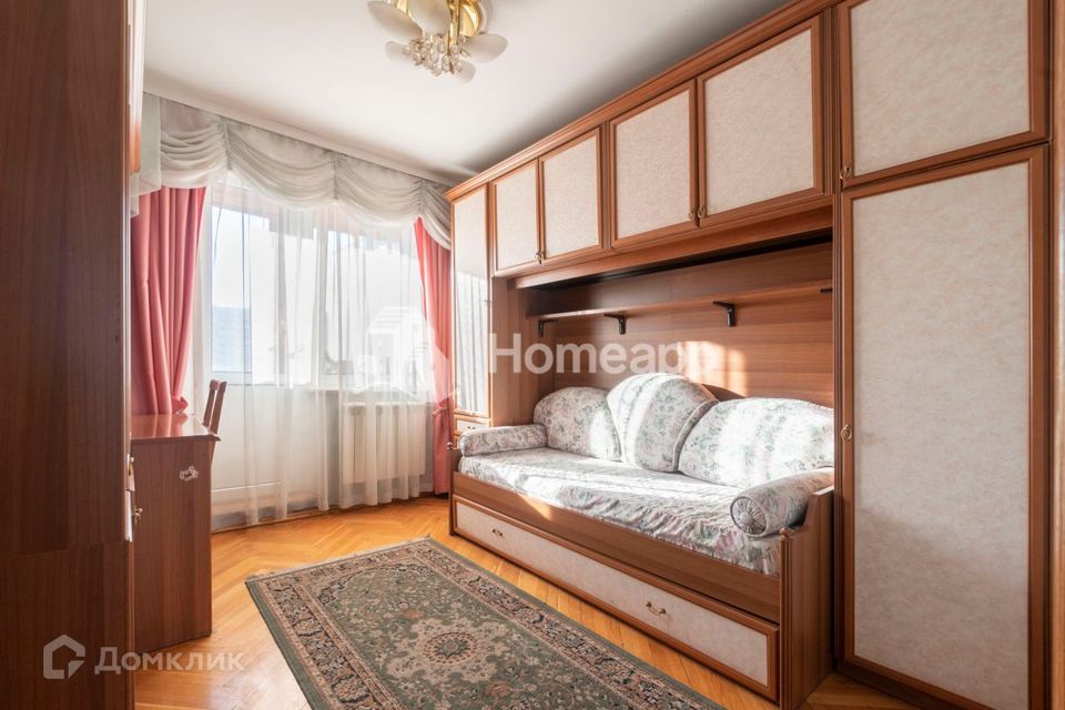 Продаётся 4-комнатная квартира, 116.9 м²