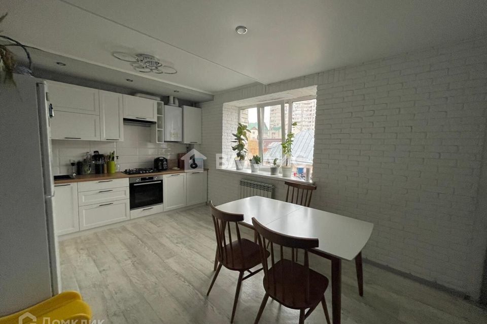 Продаётся 3-комнатная квартира, 84 м²
