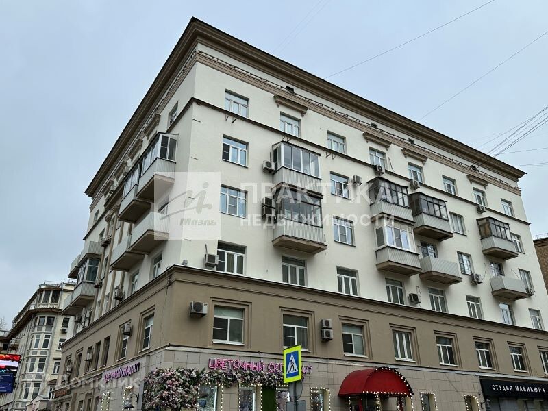 Продаётся 4-комнатная квартира, 107.7 м²