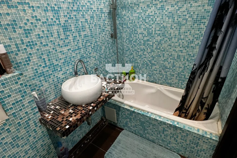 Продаётся 2-комнатная квартира, 58.7 м²