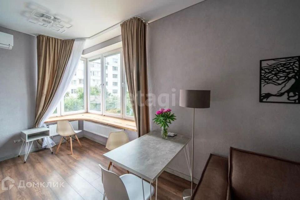 Продаётся 1-комнатная квартира, 38.2 м²