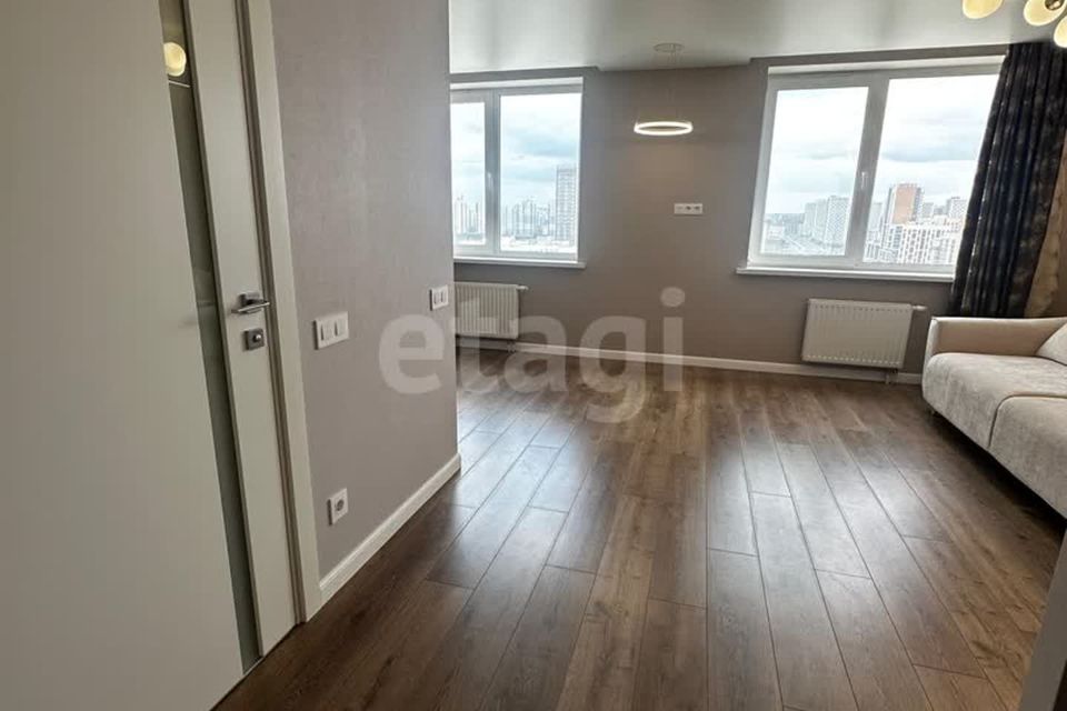 Продаётся 1-комнатная квартира, 42.6 м²