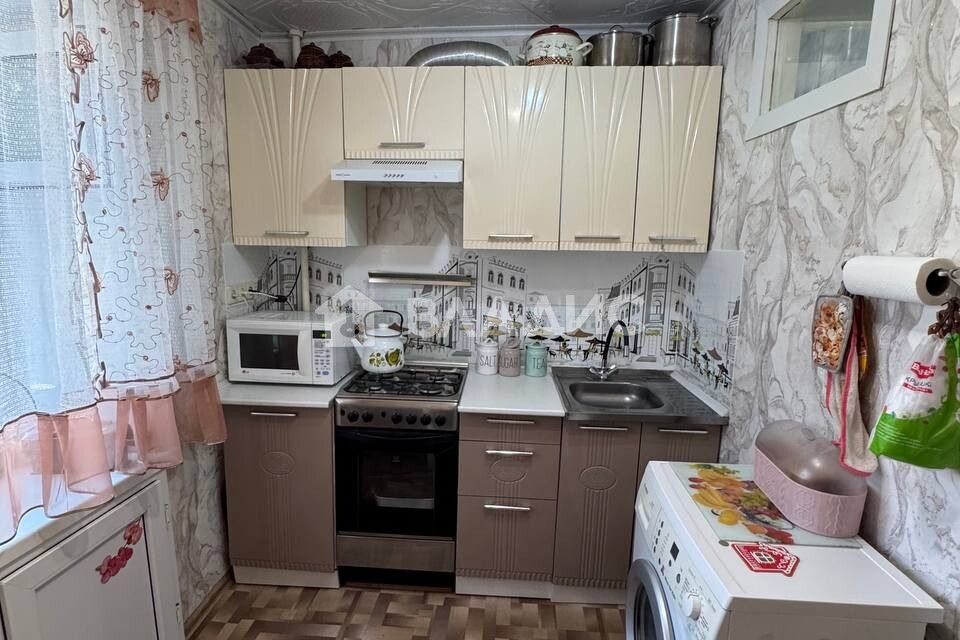 Продаётся 3-комнатная квартира, 57 м²