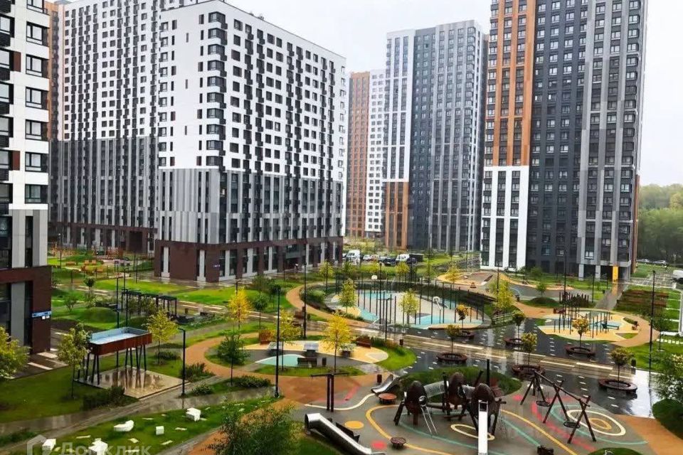 Продаётся 2-комнатная квартира, 60.4 м²