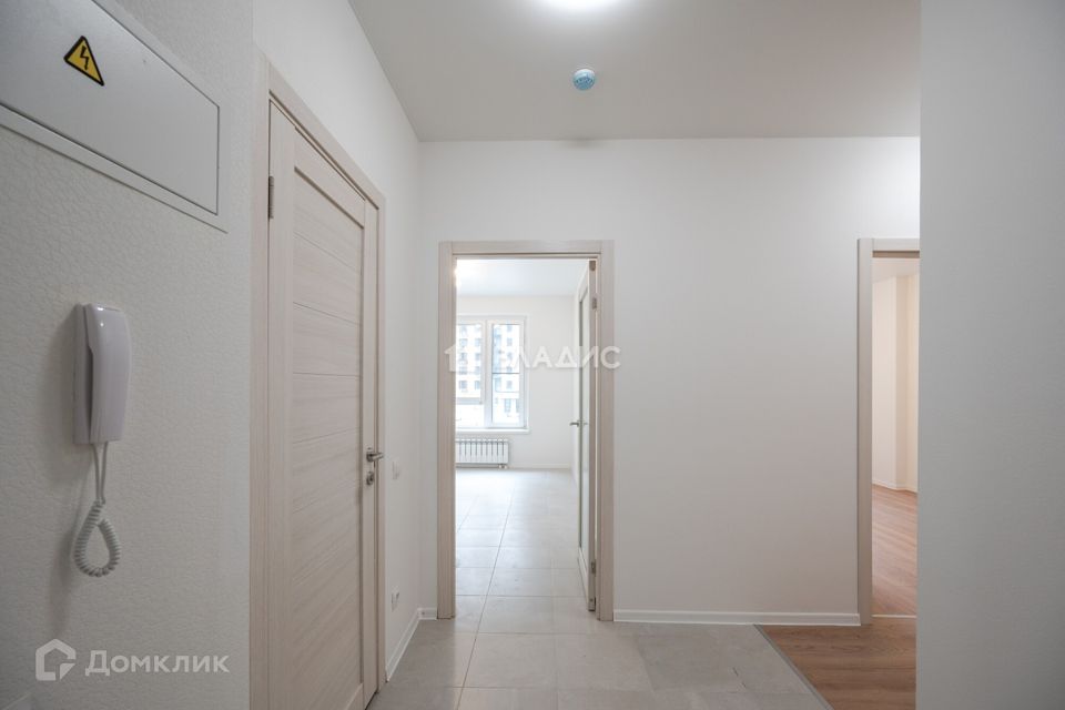 Продаётся 1-комнатная квартира, 58 м²
